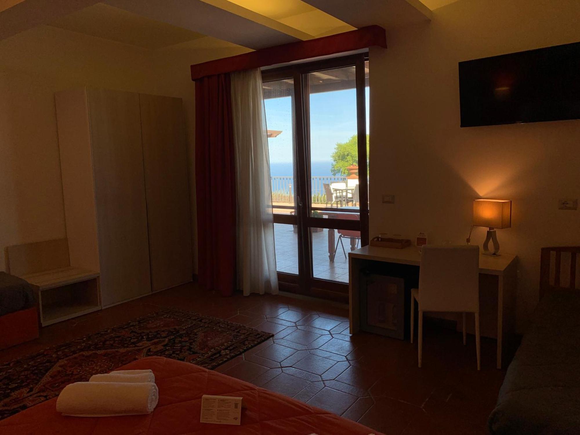 Villa Zufro Vibo Valentia Eksteriør bilde